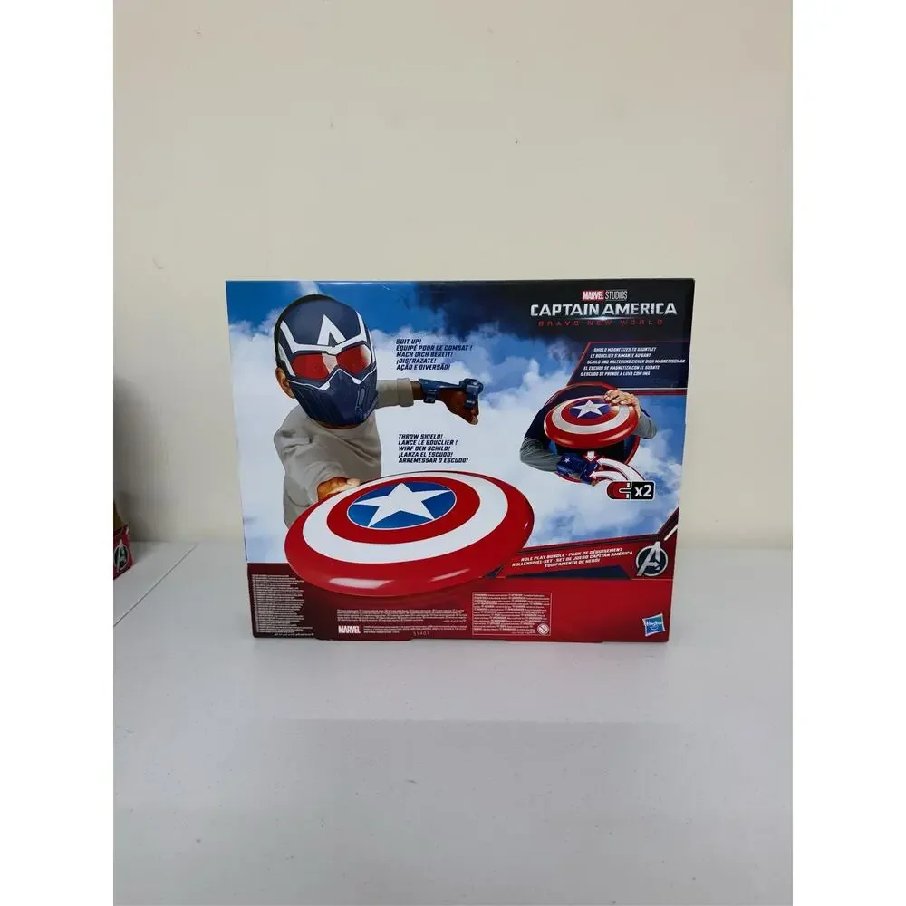Marvel Studios Captain America Brave New World Role Play Mask & Shield Set